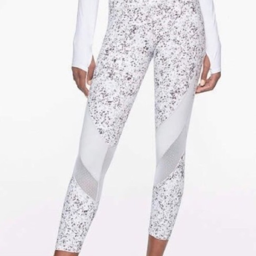 Athleta White Speckled Mesh 7/8 Legging
